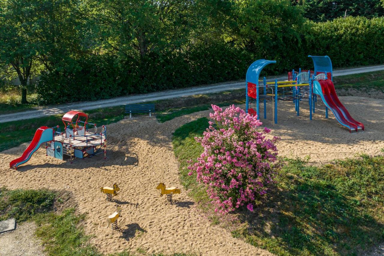 La Foret Enchantee Cornille  Ngoại thất bức ảnh